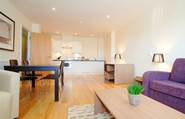 MAX Serviced Apartments Reading, Number 18 Hotel in Reading