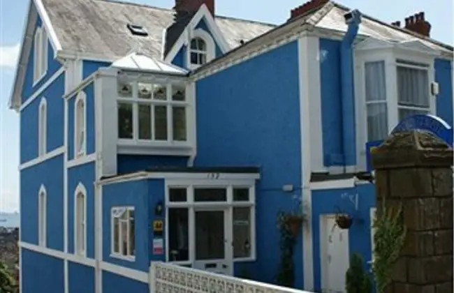 The Crescent - Travel accommodation Hotel in Swansea