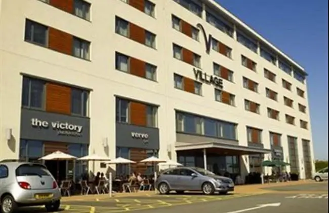 Village Urban Resort Swansea Hotel in Swansea