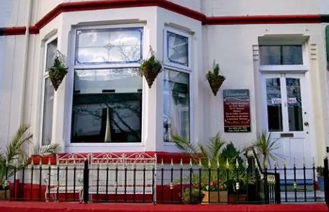 Elmswood Guest House Hotel in South Shields