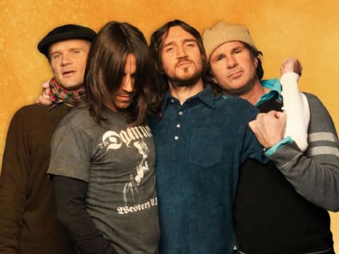 Chili Peppers to play Knebworth 2012