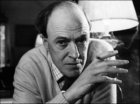 Roald Dahl hut campaign under fire