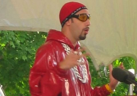 Staines hopes to shake off Ali G link