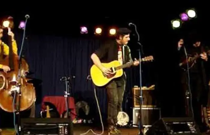 US folk singer wows Shropshire crowd
