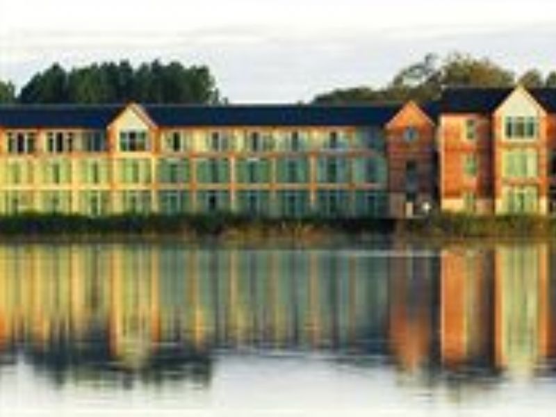 Cotswold Water Park Four Pillars Hotel Hotel in Cirencester