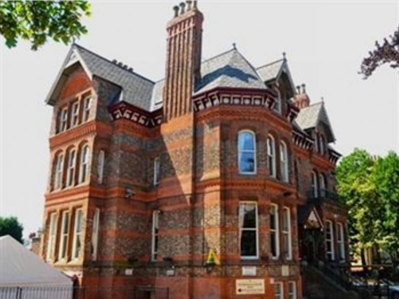 The Blenheim Lakeside Hotel Hotel in Liverpool